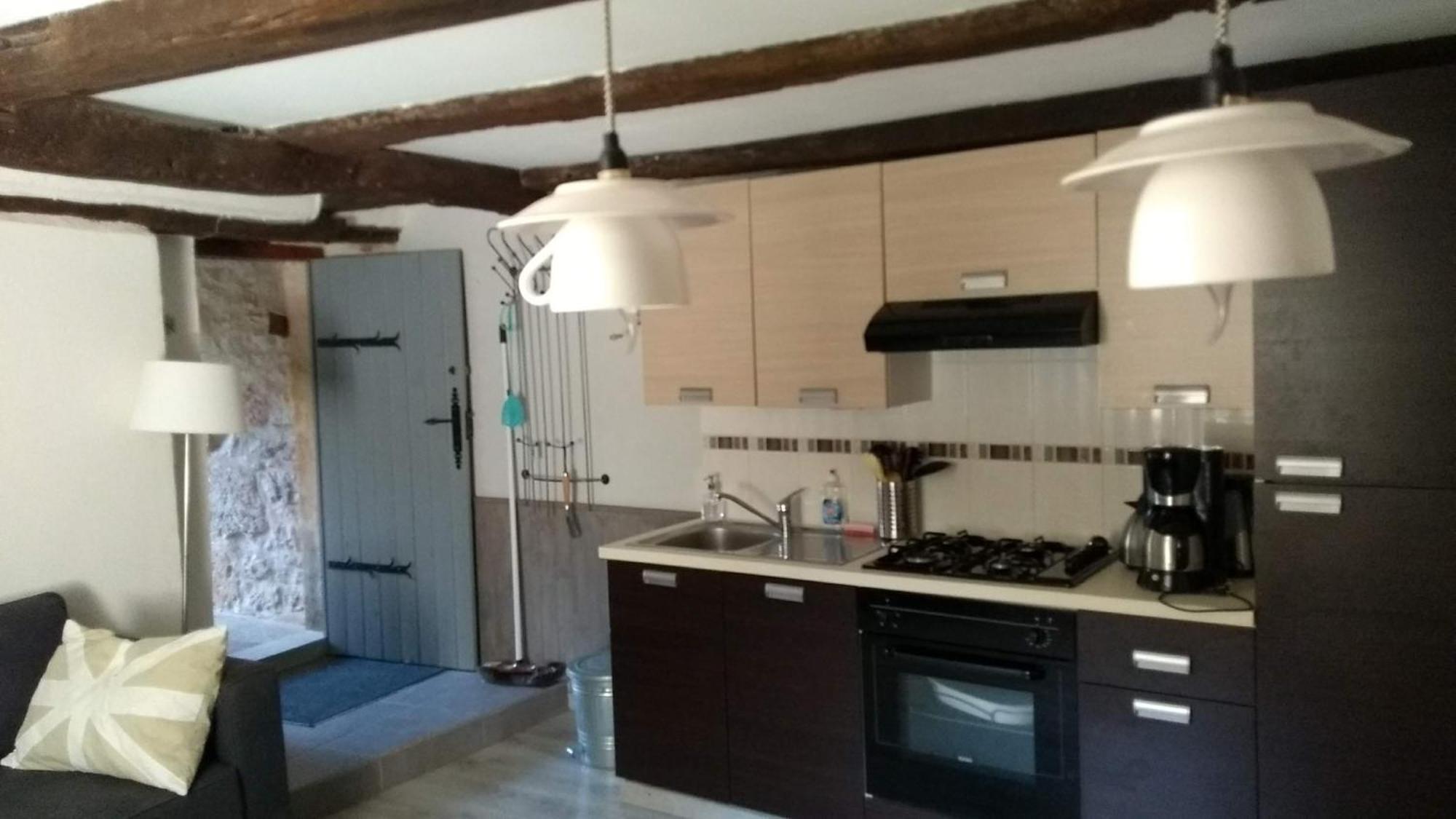 One-Bedroom Apartment,1587518182:JPEG